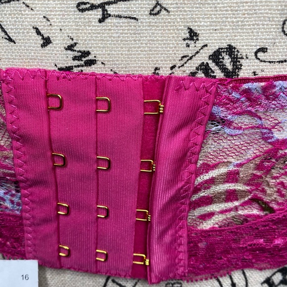 🔥Floral longline bra🔥!! - Picture 2 of 6